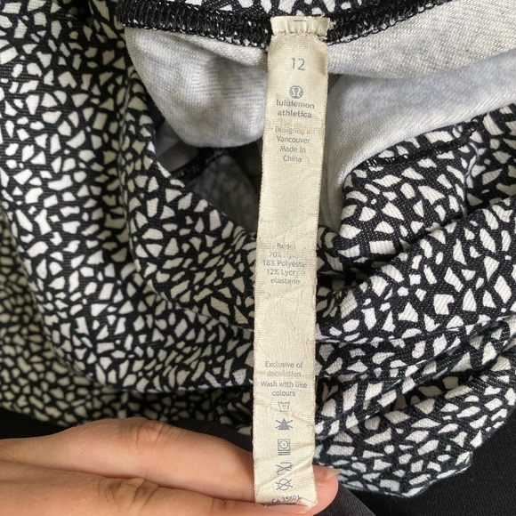 Lululemon Wunder Under 23’’ Crop Tight Legging • Black White • US 12 - Picture 11 of 13